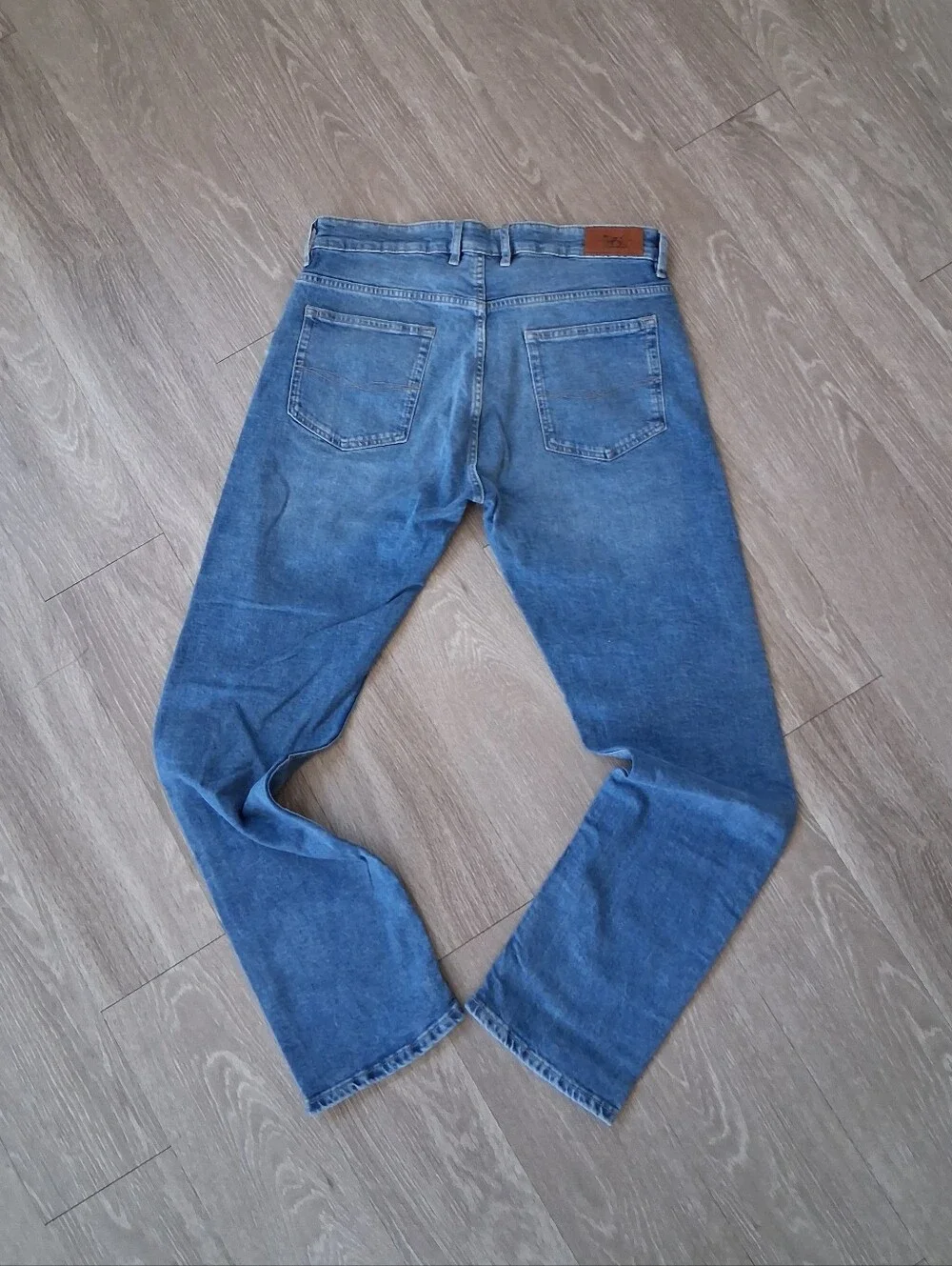 Rodd & Gunn Lowry Straight Fit Jean Sky Blue RL